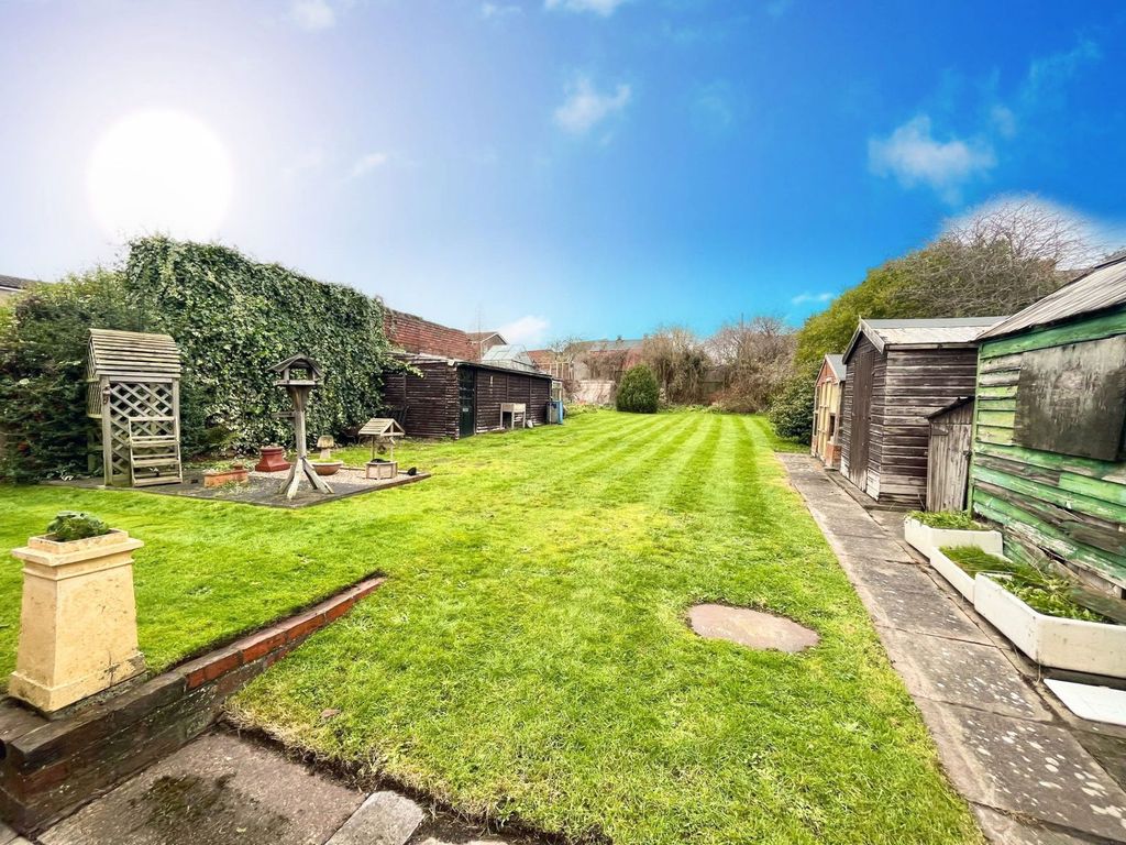 Additional image 2 of 5 bed detached house for saleQueen Street, Pensnett, Brierley Hill DY5