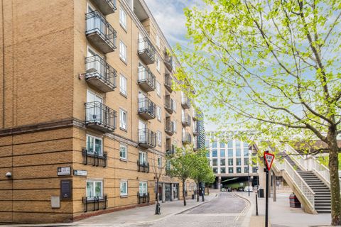 High Timber Street, London EC4V