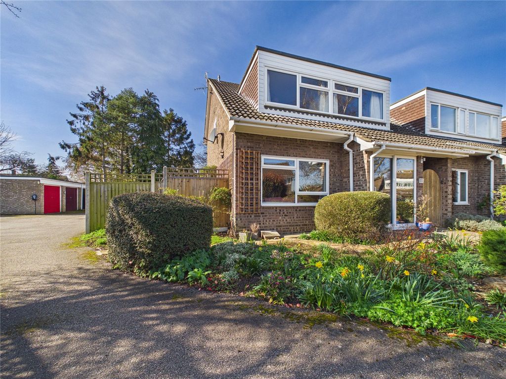 4 bed link detached house for saleChestnut Close, Great Waldingfield, Sudbury, Suffolk CO10