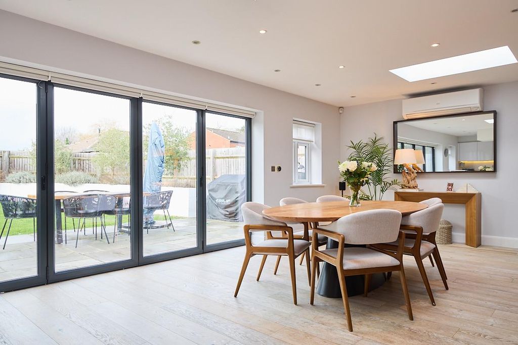 Additional image 9 of 3 bed detached bungalow for saleTheobald Street, Borehamwood WD6
