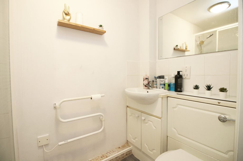 Additional image 14 of 2 bed flat for saleThe Elms, Blackpool FY3