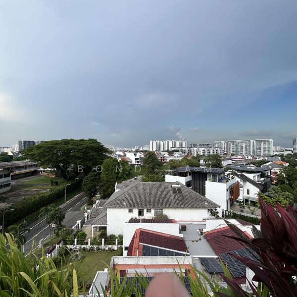 35 Parry Avenue photo 4