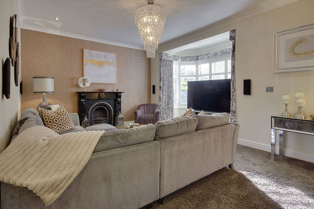 Additional image 8 of 6 bed detached house for salePortchester Road, Bournemouth BH8