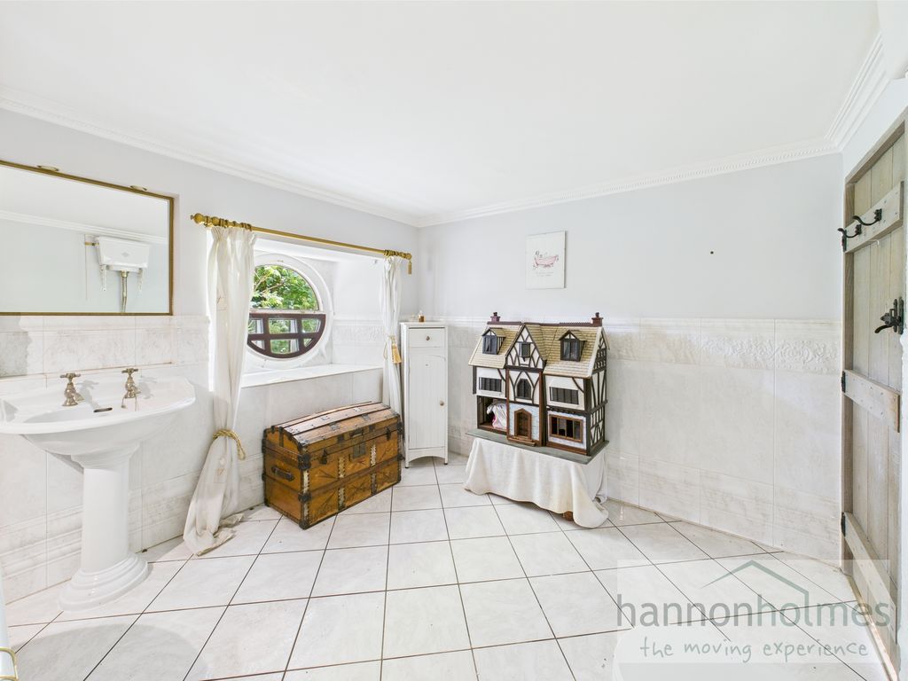 Additional image 39 of 6 bed semi-detached house for saleLadyshore Road, Little Lever, Bolton BL3