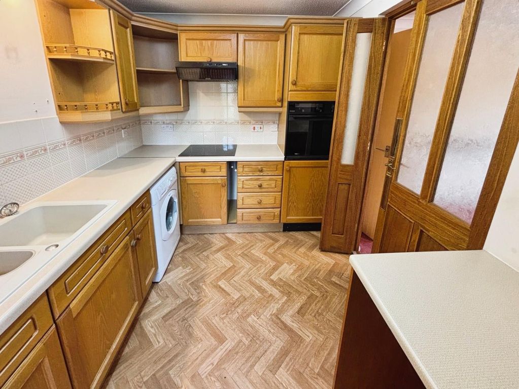 Additional image 6 of 2 bed flat for saleRiverside Way, Brandon IP27