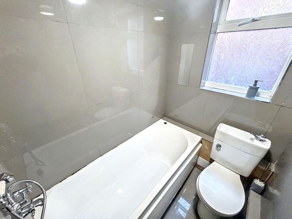 Additional image 6 of 2 bed flat for saleRidley Gardens, Swalwell, Newcastle Upon Tyne NE16