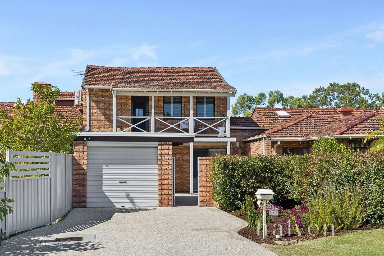 2/8 Earlston Way, Booragoon WA 6154