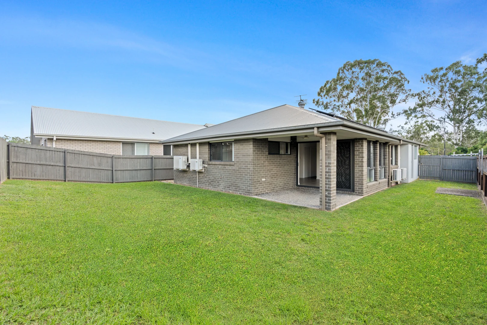 Additional image 12 of 16 Bloomfield Esplanade, South Maclean QLD 4280
