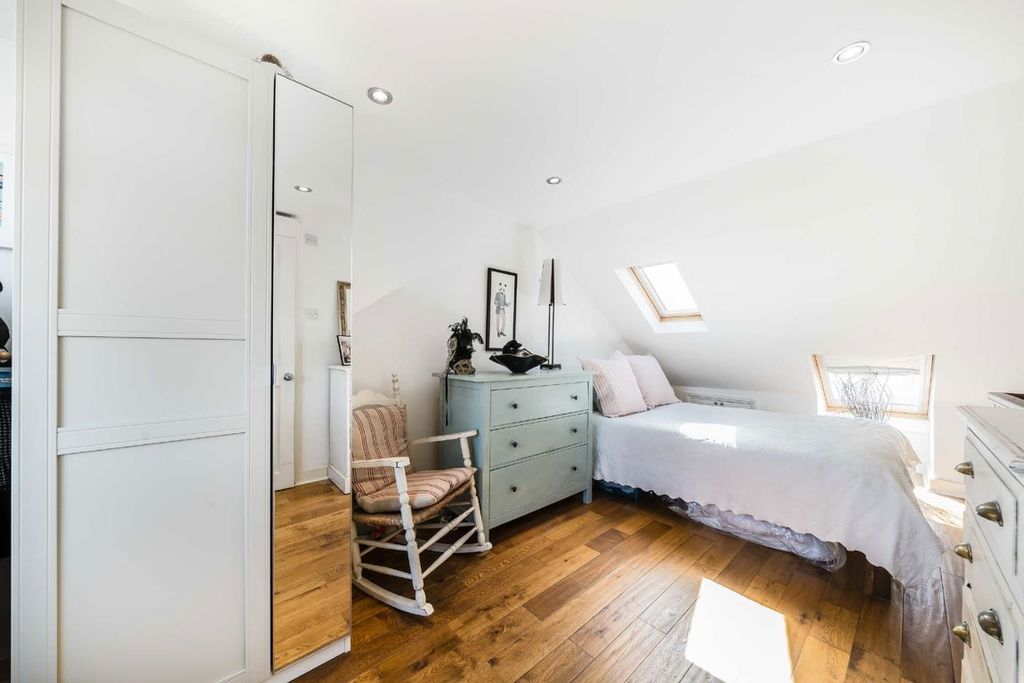 Additional image 6 of 3 bed terraced house for saleBrook Road South, Brentford TW8