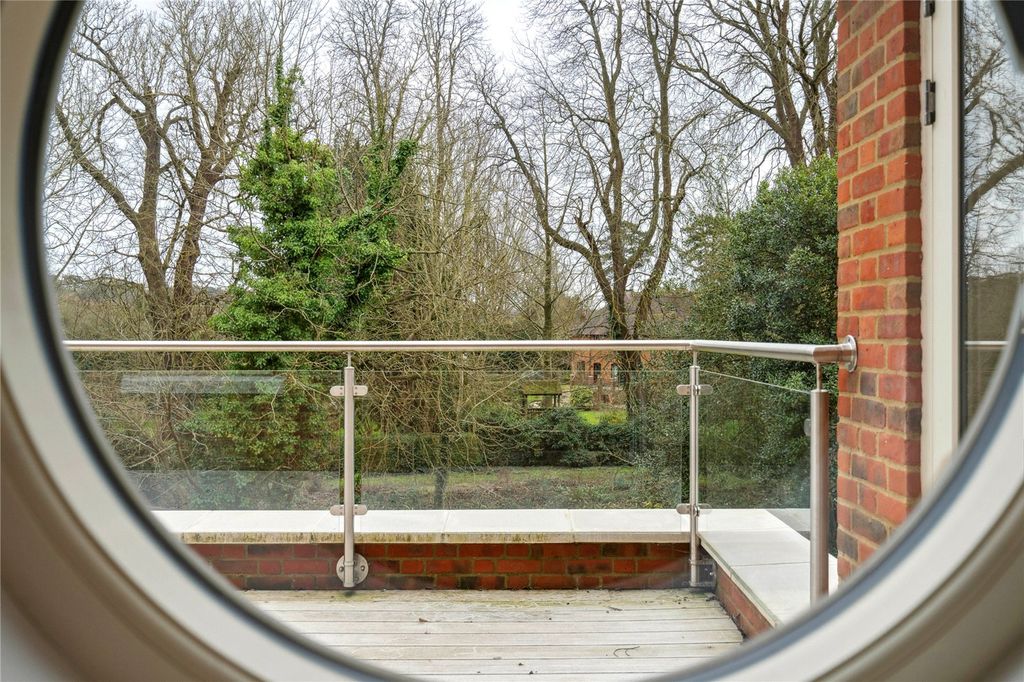 Additional image 17 of 5 bed detached house for saleThe Old Nursery, Hedsor Road, Bourne End, Buckinghamshire SL8