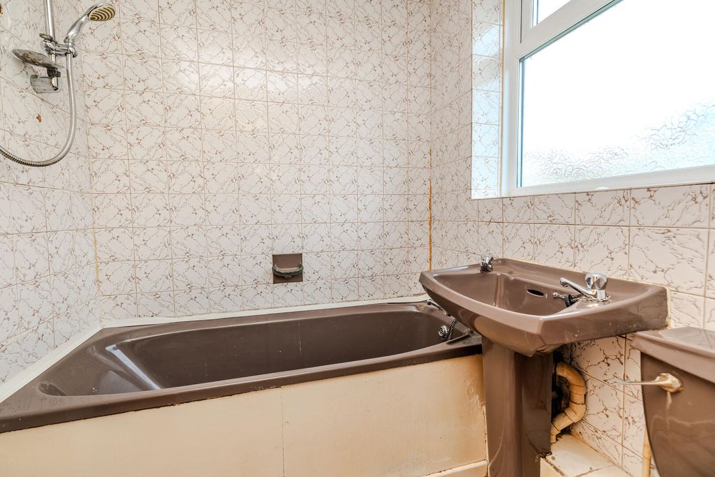 Additional image 2 of 1 bed flat for saleCrofton Way, Newcastle Upon Tyne NE15