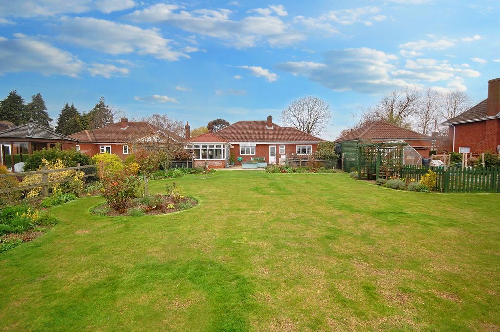 Additional image 10 of 3 bed detached bungalow for saleStation Road, North Thoresby DN36