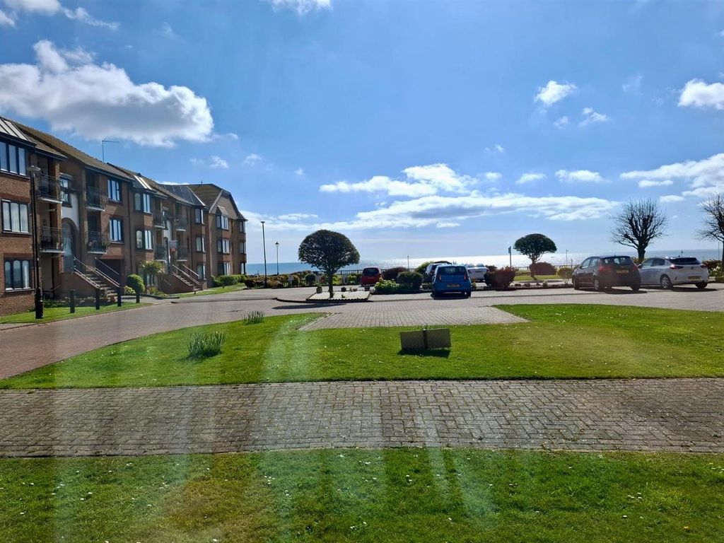 Additional image 15 of 2 bed flat for saleAlexandra Court, Bridlington YO15