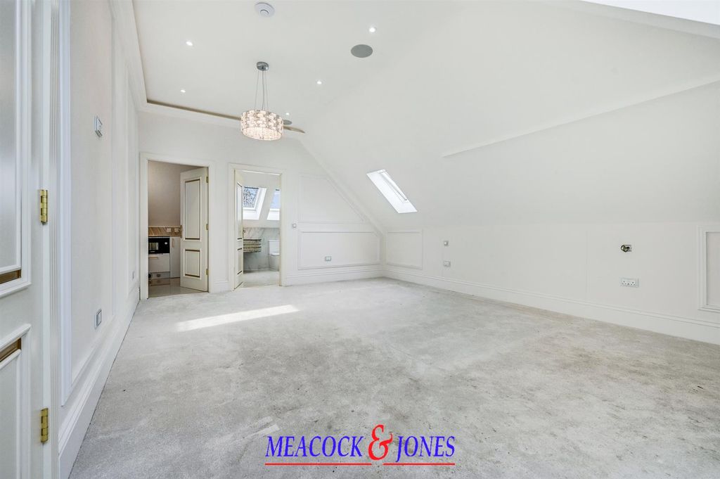 Additional image 31 of 6 bed detached house for saleHeronway, Hutton Mount, Brentwood CM13