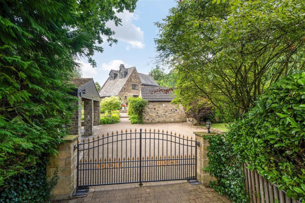 Additional image 23 of 6 bed detached house for saleAcacia Park Drive, Apperley Bridge, West Yorkshire BD10