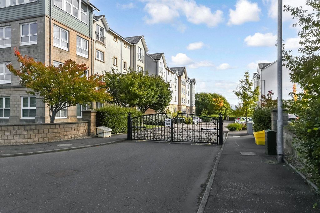 Additional image 12 of 2 bed flat for saleOld Harbour Square, Stirling, Stirlingshire FK8