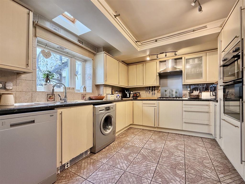 Additional image 6 of 4 bed end terrace house for saleMount Pleasant Road, Brixham TQ5