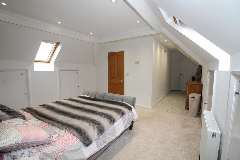 Additional image 33 of 4 bed semi-detached house for saleBryn Road, Pontllanfraith, Blackwood NP12