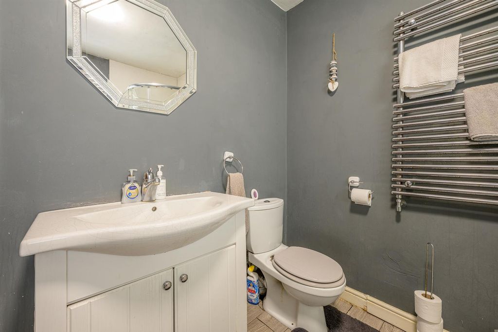 Additional image 9 of 3 bed detached bungalow for saleAcres Road, Brierley Hill DY5