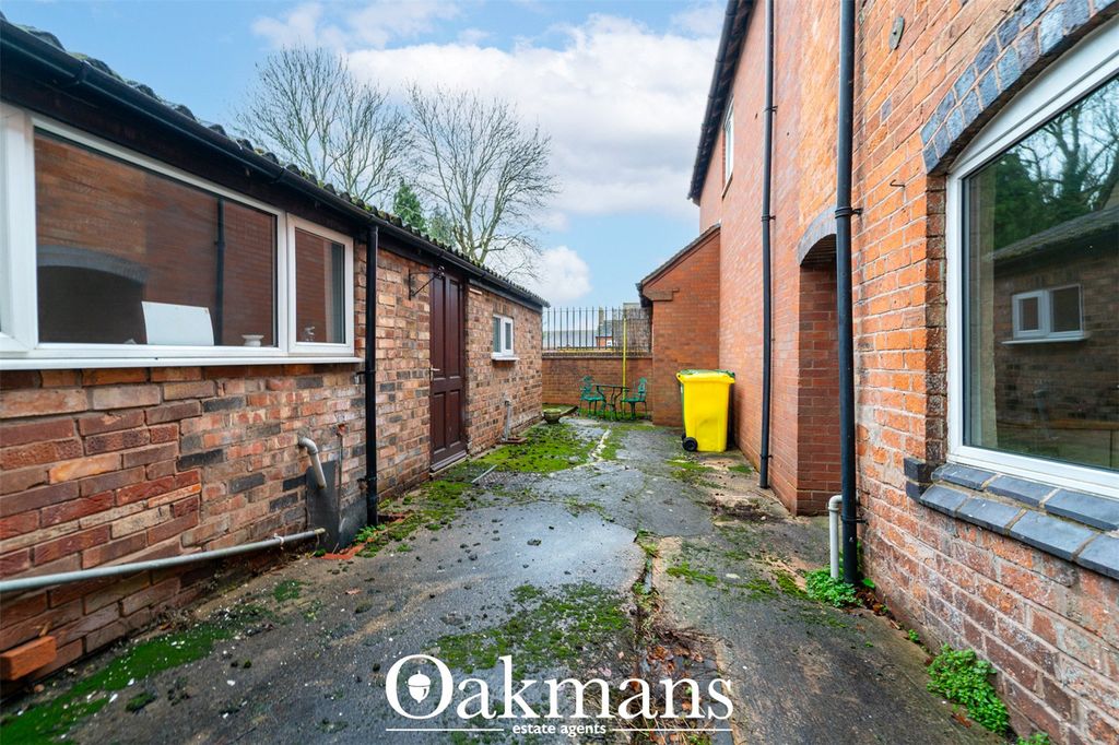 Additional image 10 of 4 bed terraced house for saleKidderminster Road, Bromsgrove, Worcestershire B61