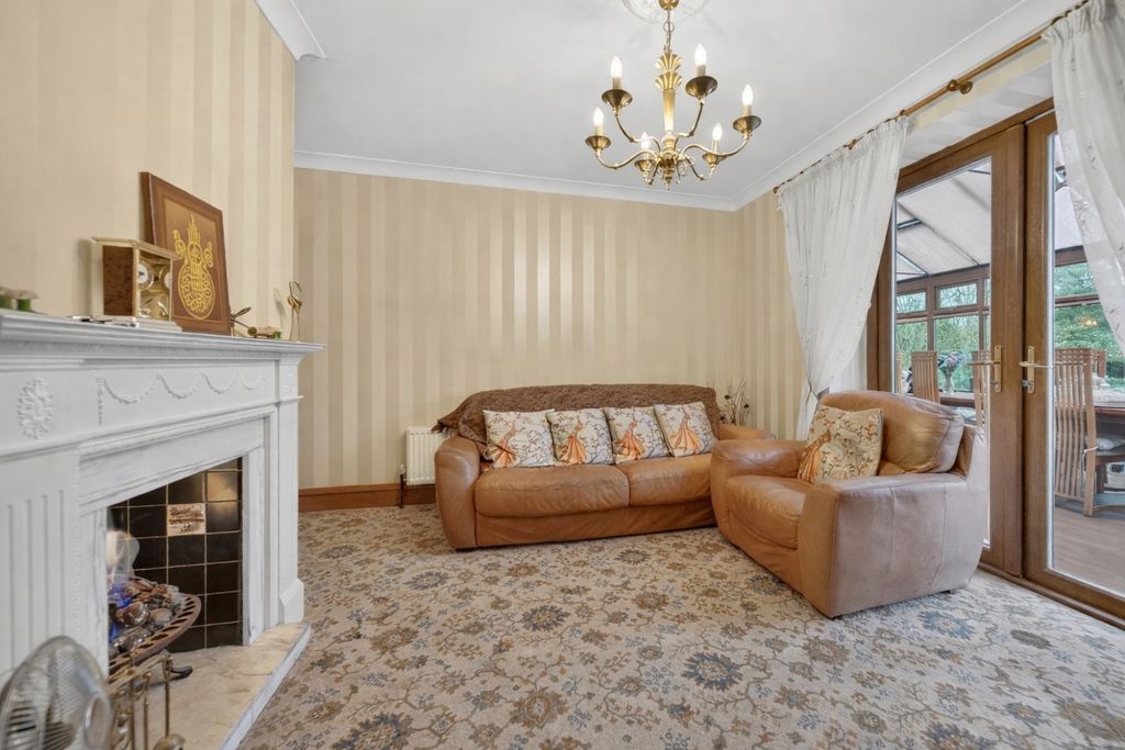 Additional image 5 of 3 bed detached house for saleWoodlands Drive, Rawdon, West Yorkshire BD10