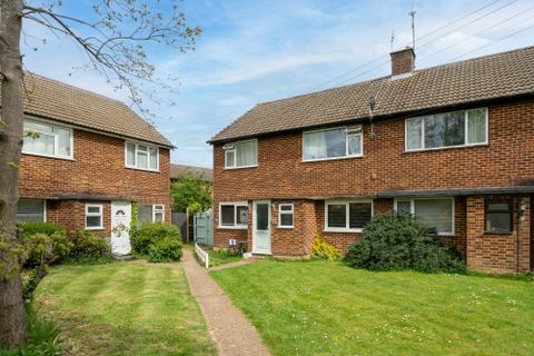Howard Close, Cambridge CB5