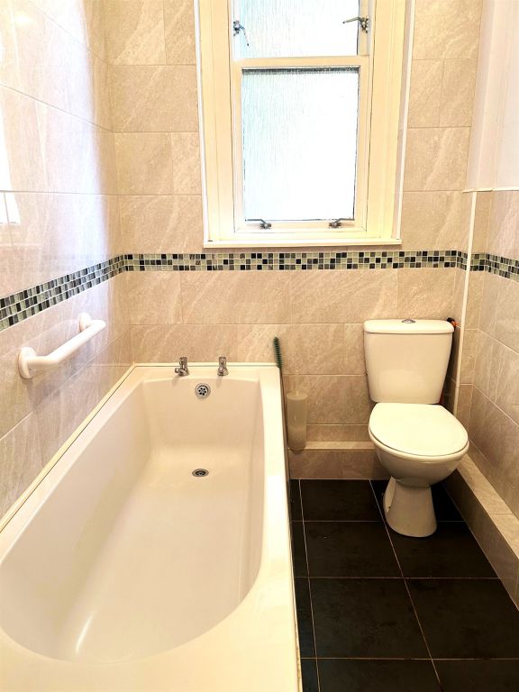 Additional image 10 of 2 bed flat for saleDarnley Street, Stirling FK8