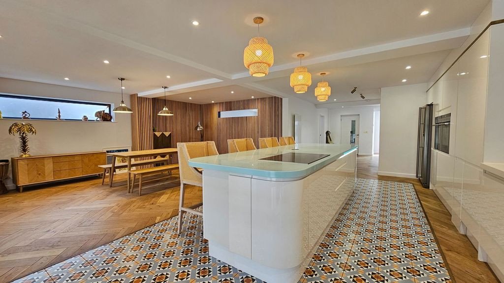 Additional image 7 of 4 bed detached house for saleWaldron Road, Broadstairs CT10
