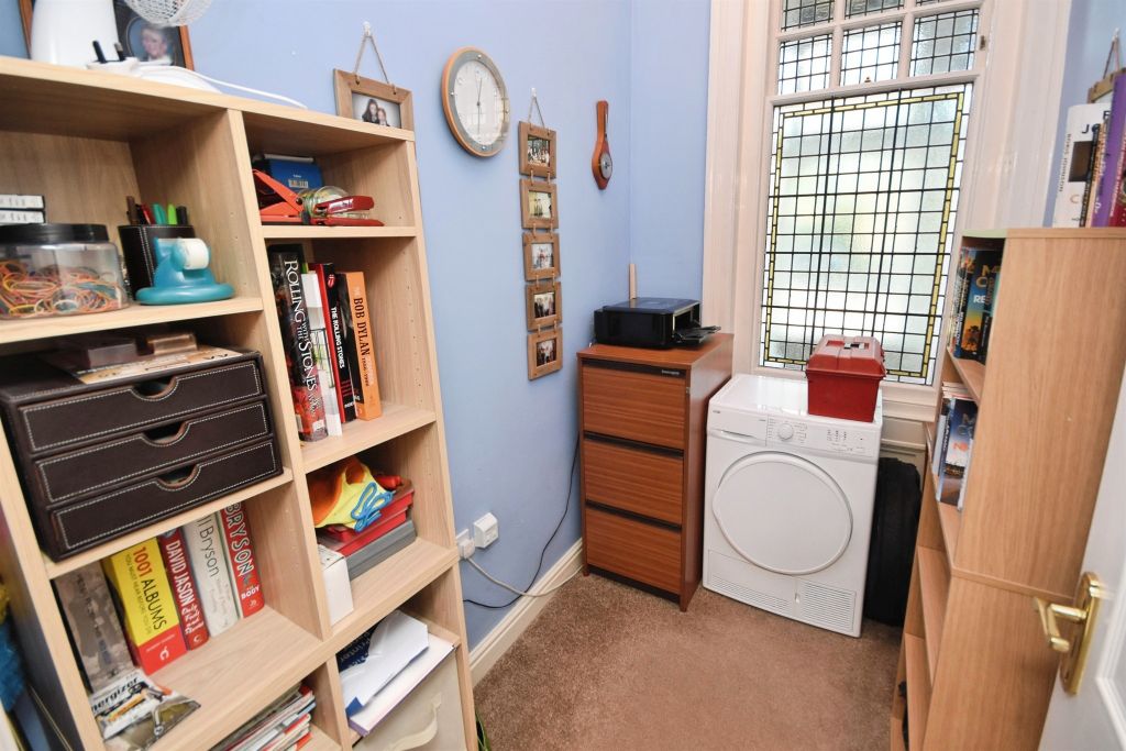 Additional image 9 of 2 bed flat for saleMonken Hadley, Braintree CM7
