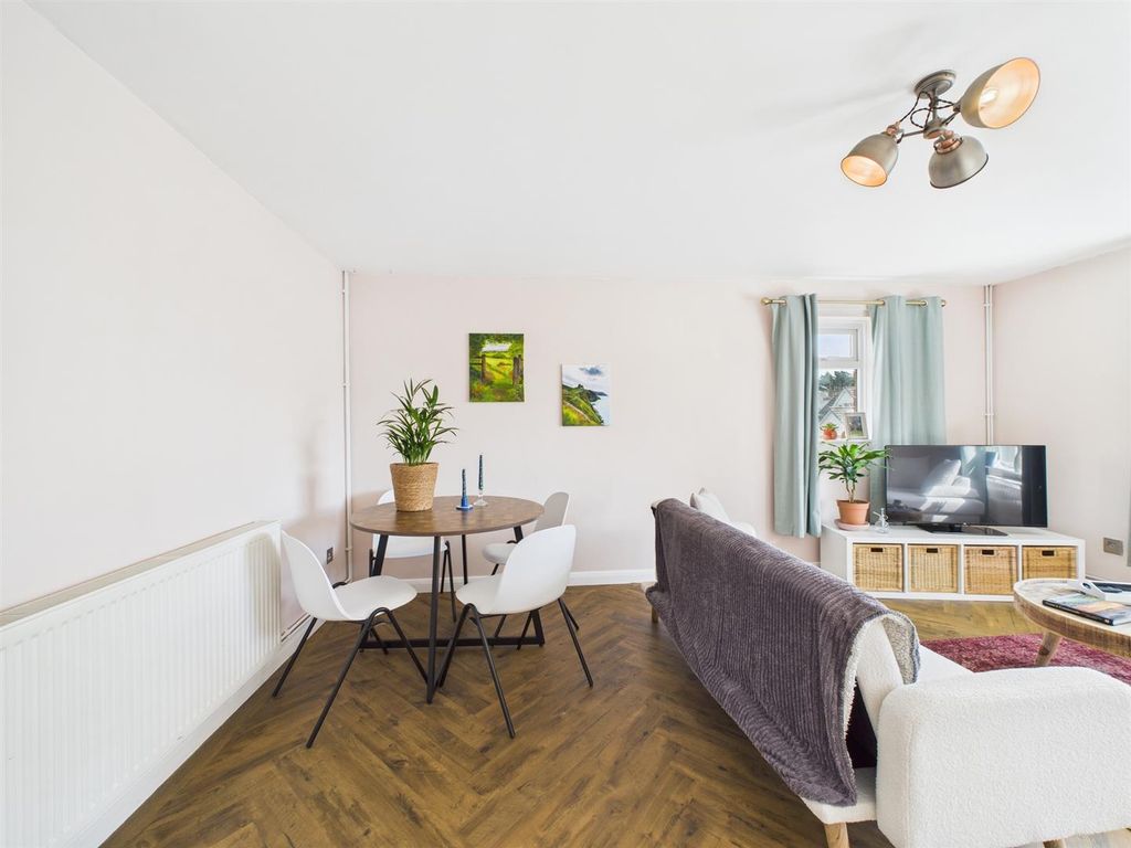 Additional image 3 of 2 bed flat for salePoyers, Wrafton, Braunton EX33