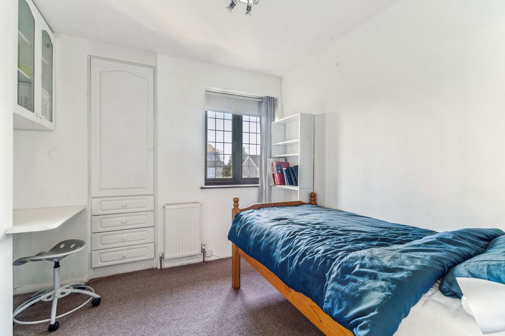 Additional image 15 of 7 bed detached house for saleBeech Drive, Borehamwood WD6