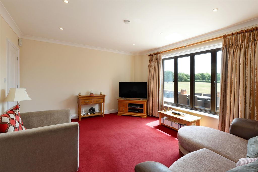 Additional image 10 of 5 bed farmhouse for saleBottle Lane, Warfield, Bracknell, Berkshire RG42
