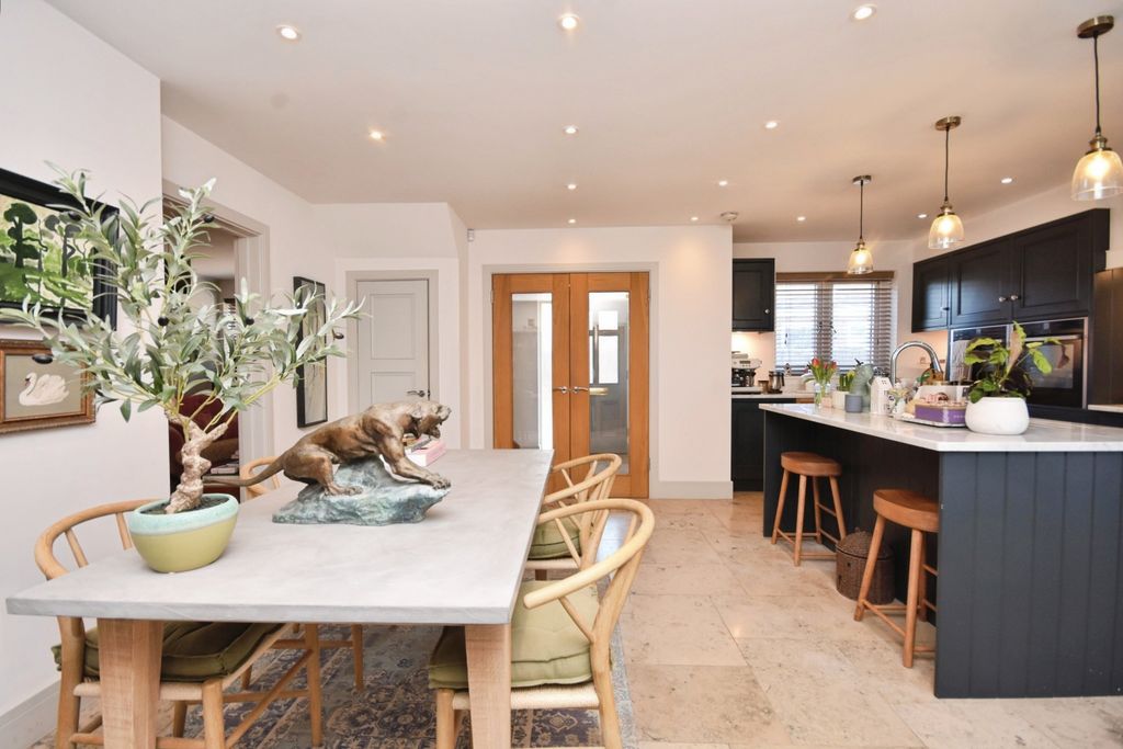 Additional image 11 of 3 bed semi-detached house for saleSeacroft Road, Broadstairs, Kent CT10