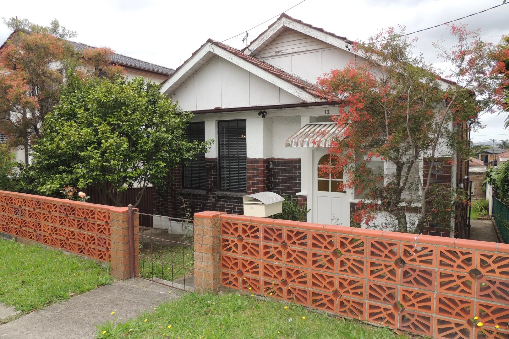 12 Lily Street, Hurstville NSW 2220