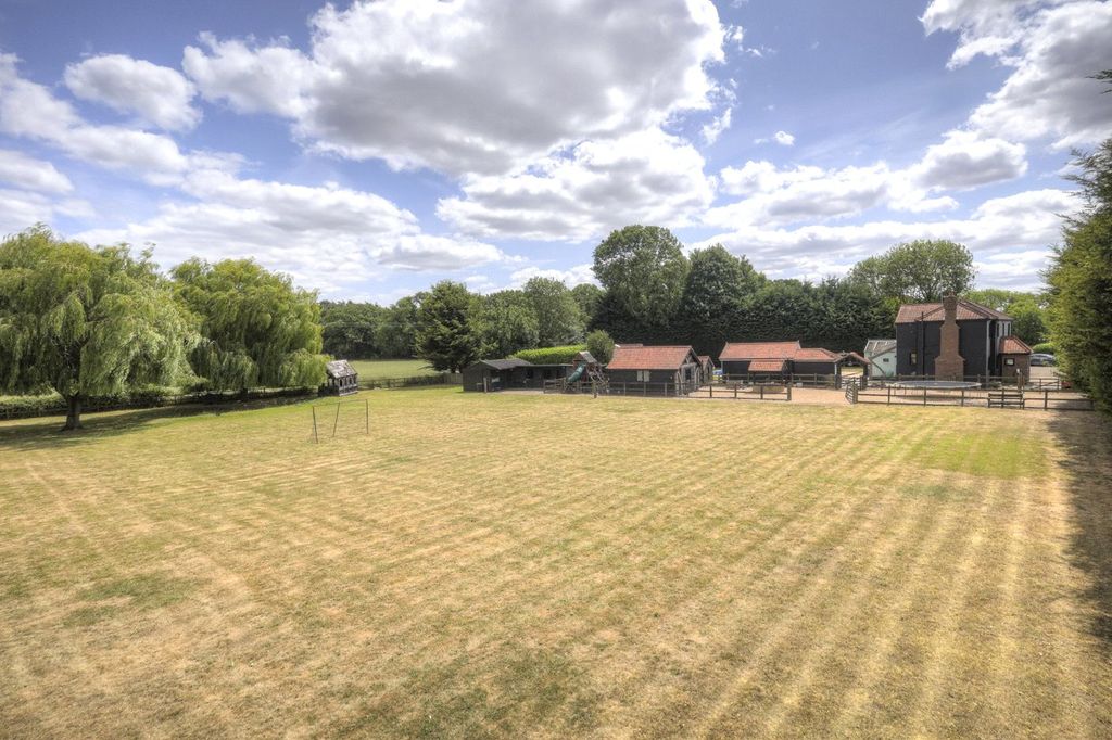 Additional image 7 of 5 bed detached house for saleGosfield Road, Gosfield, Essex CM7