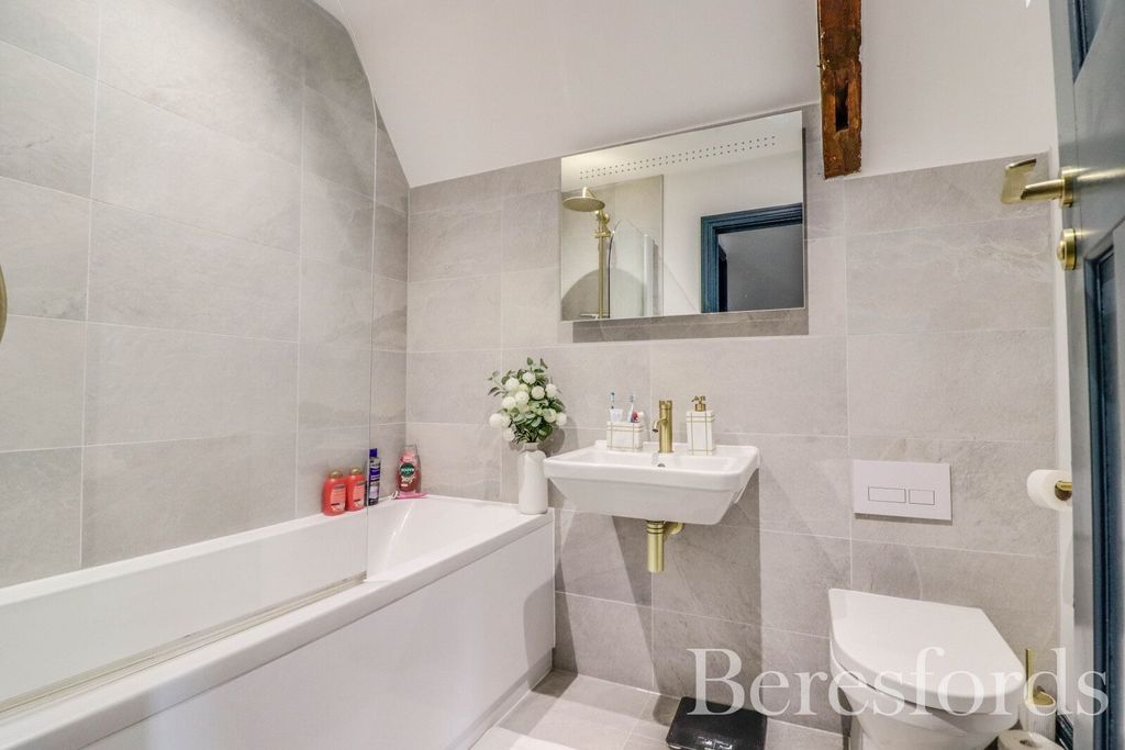 Additional image 6 of 2 bed flat for saleHigh Garrett, Braintree CM7