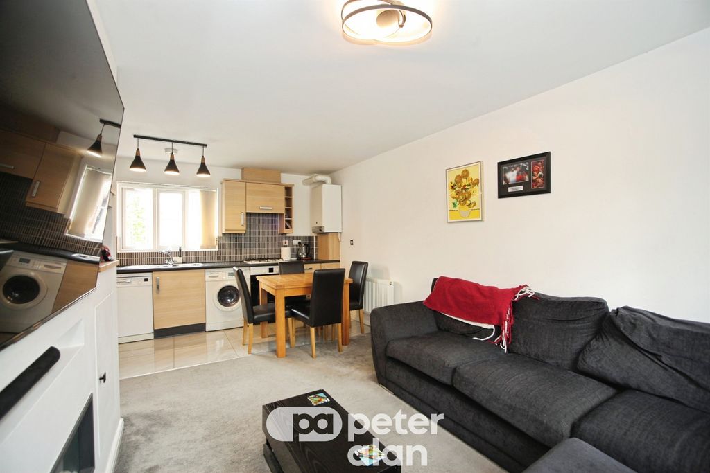 Additional image 6 of 2 bed flat for saleBlaen Bran Close, Cwmbran NP44