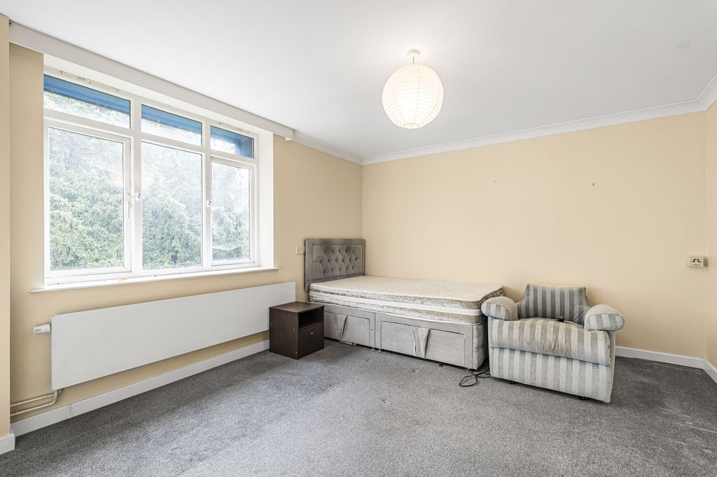 Additional image 10 of 12 bed detached house for saleManor Road, Brackley, Northamptonshire NN13