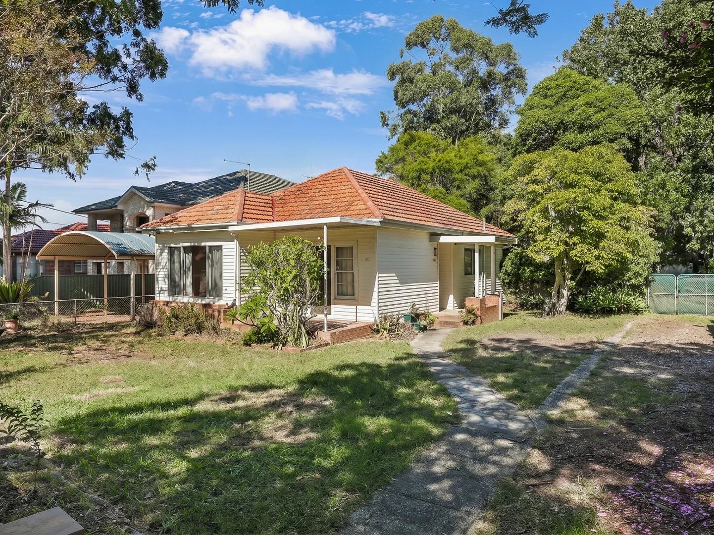 7 Maclaurin Avenue, East Hills NSW 2213