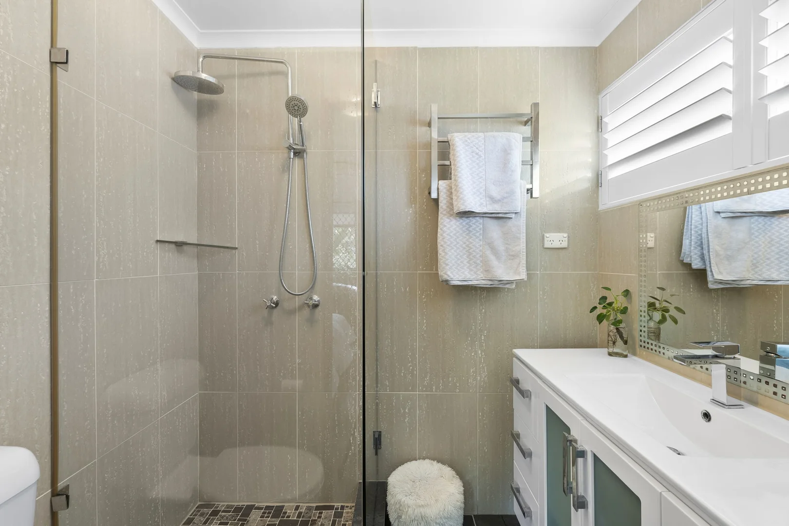 Additional image 13 of 2 Woodmere Street, The Gap QLD 4061