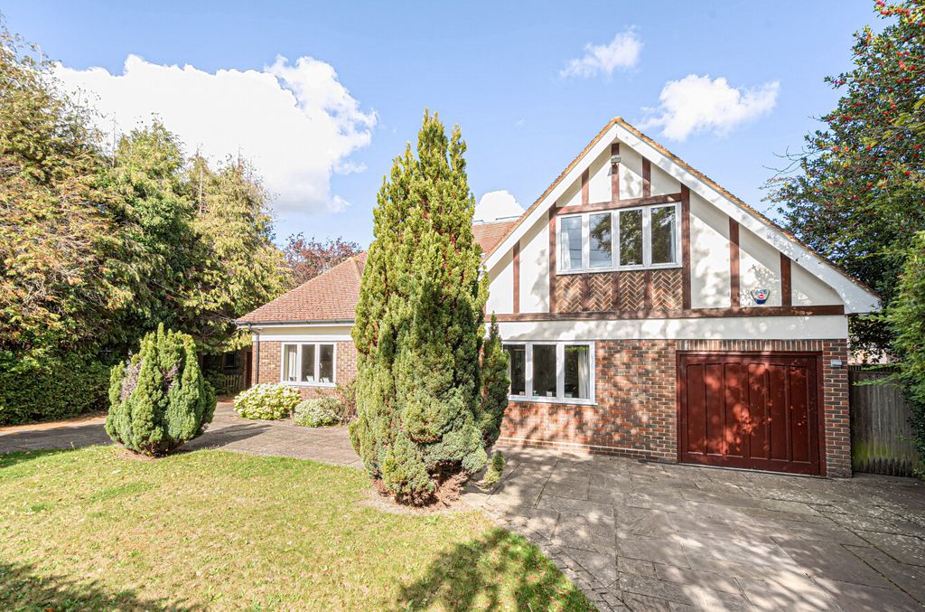 Additional image 29 of 5 bed detached house for saleBarnet Wood Road, Hayes, Bromley, Kent BR2