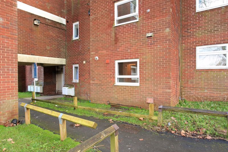 1 bed flat for saleBurford, Brookside TF3