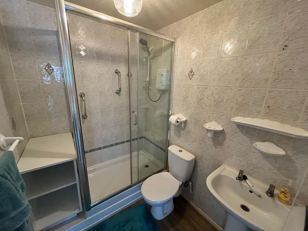 2 bed flat for saleFernhill Road, Bootle L20 photo 4