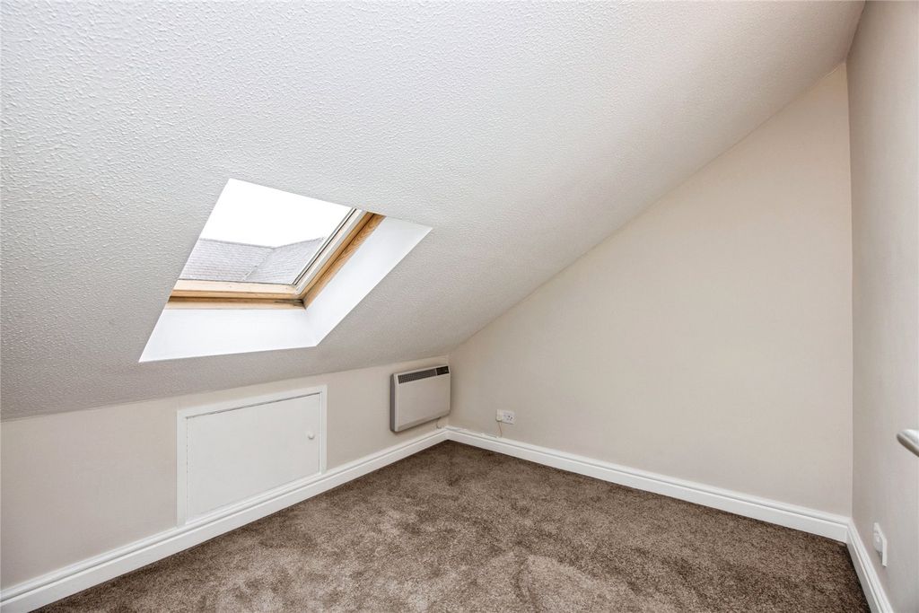 Additional image 7 of 3 bed maisonette for saleCastle Hill Court, Cross Lane, Bodmin, Cornwall PL31