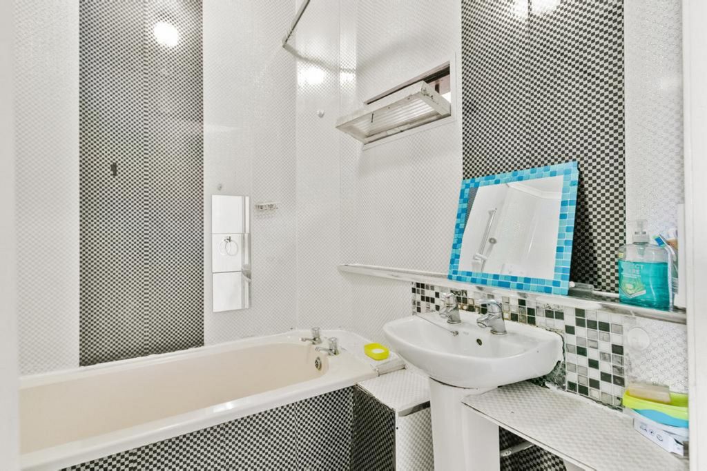 Additional image 16 of 3 bed flat for salePaisley Road West, Cessnock G51