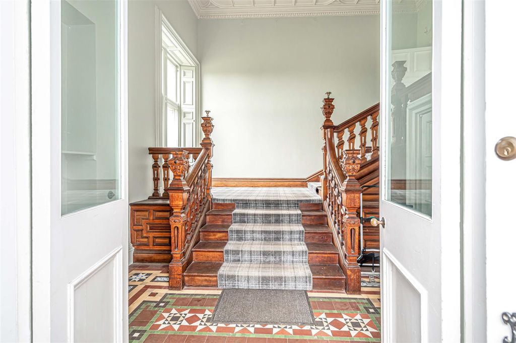Additional image 2 of 2 bed flat for sale3 Inzievar House, Dunfermline KY12