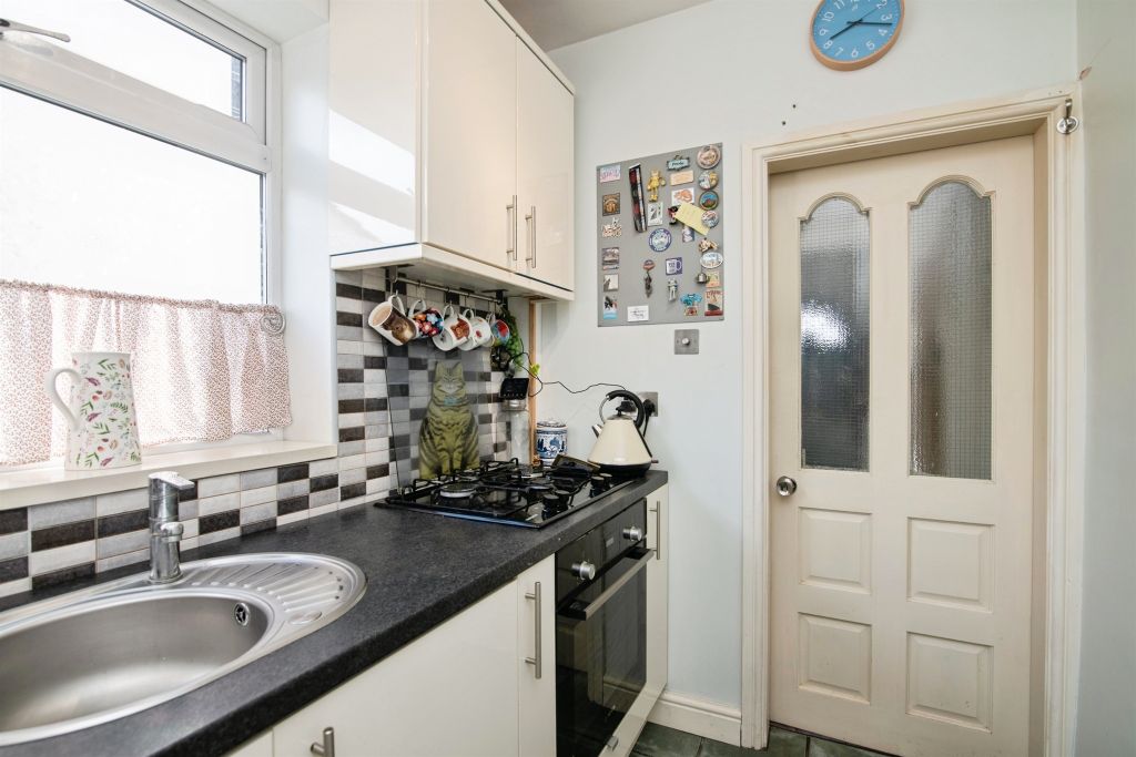 Additional image 10 of 3 bed semi-detached house for saleHigh Street, Pensnett, Brierley Hill DY5