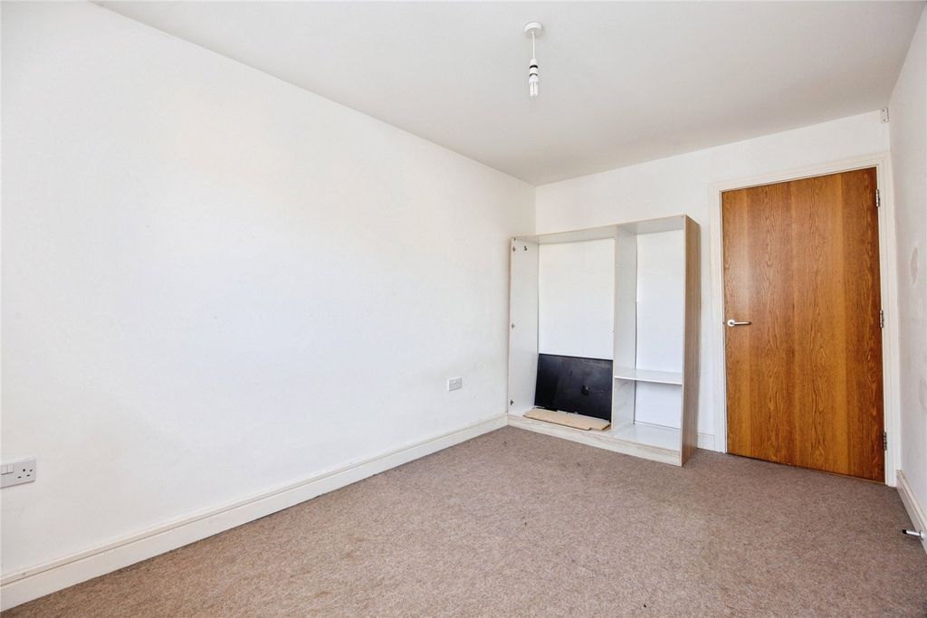 Additional image 9 of 2 bed flat for saleCrockwell Street, Bodmin, Cornwall PL31