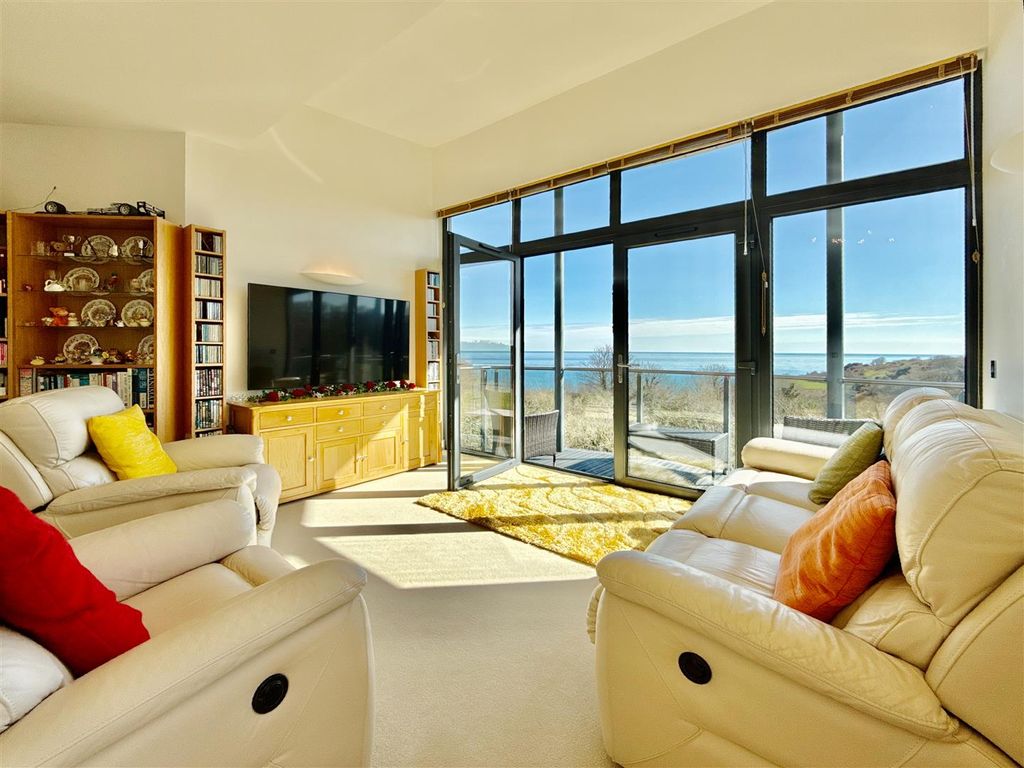 Additional image 6 of 2 bed flat for saleSt. Marys Drive, Brixham TQ5
