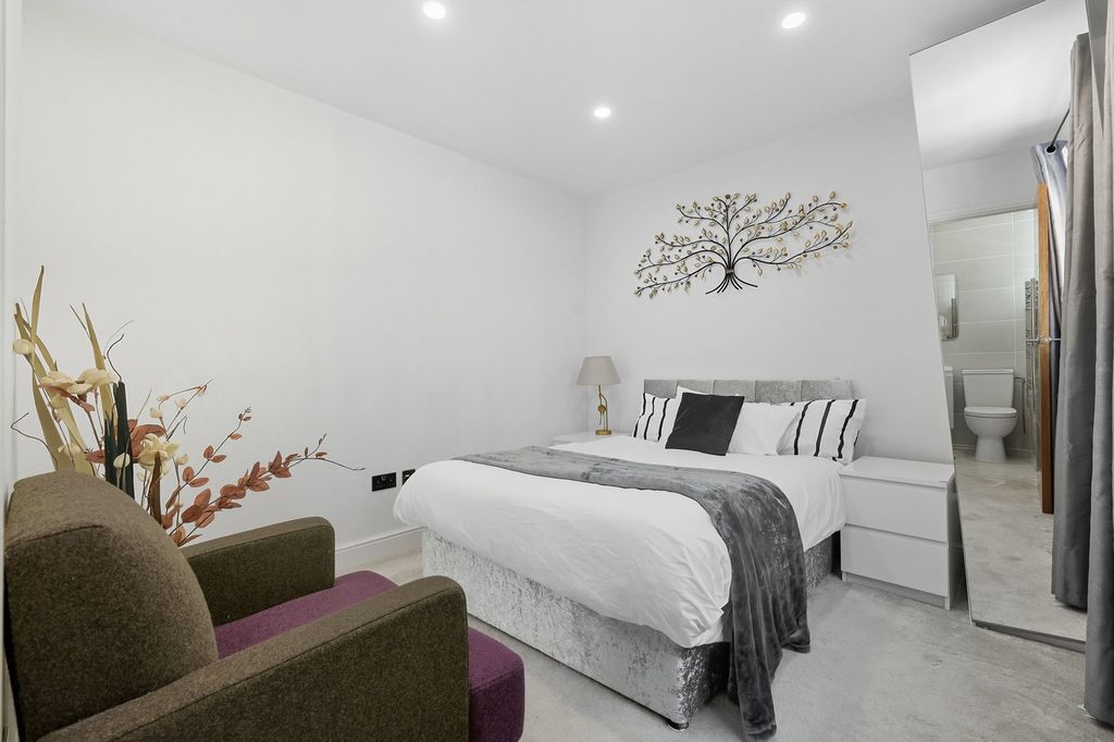 Additional image 24 of 7 bed detached house for saleWidworthy Hayes, Hutton Mount, Brentwood CM13